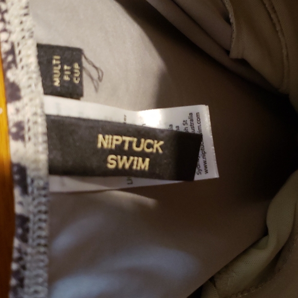 Niptuck swimsuit - Picture 2 of 4